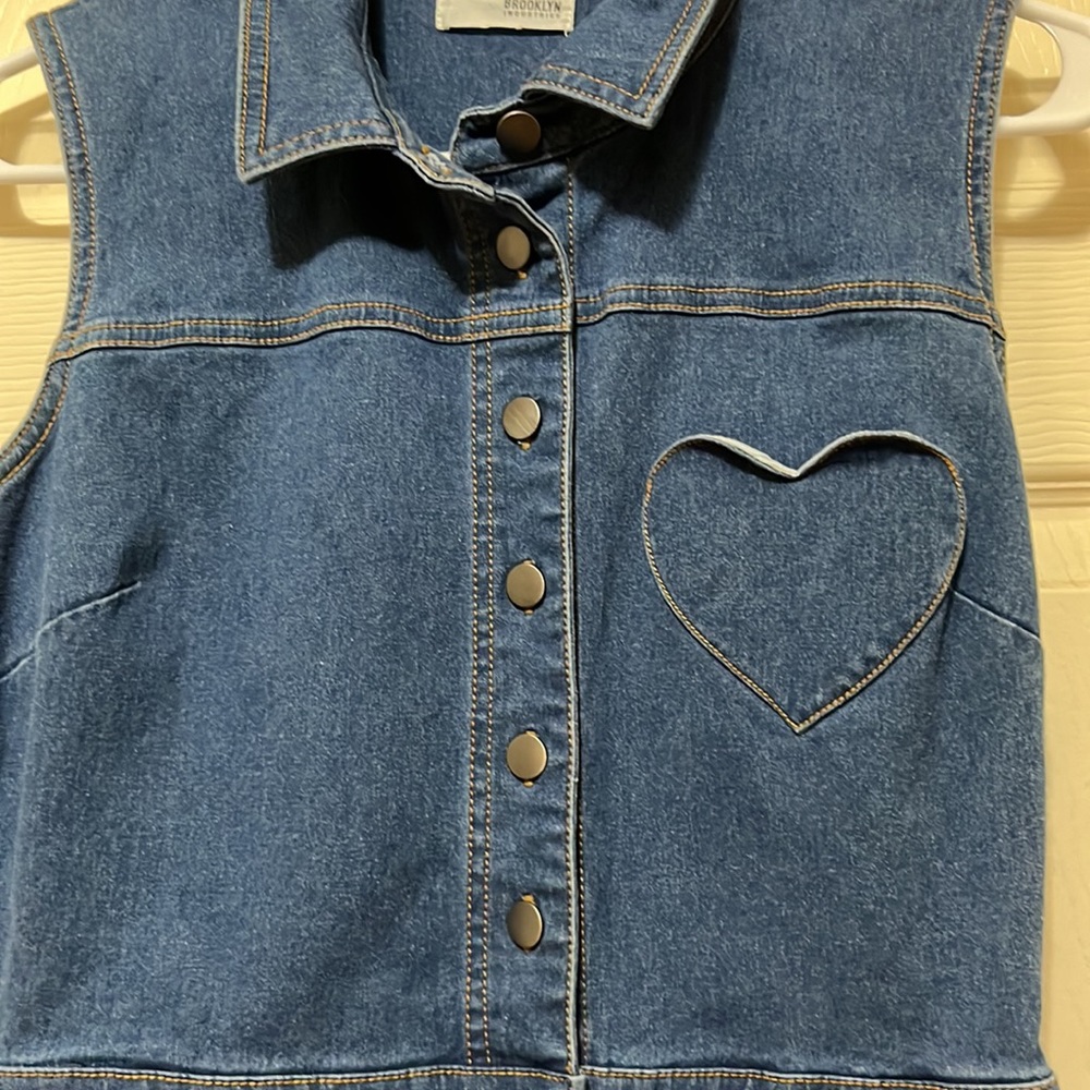 Demin Romper with Heart Pocket, Size XS/Small - Picture 3 of 10